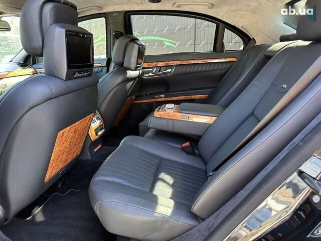 Мерседес С Класс, объемом двигателя 5.5 л и пробегом 112 тыс. км за 53000 $, фото 15 на Automoto.ua