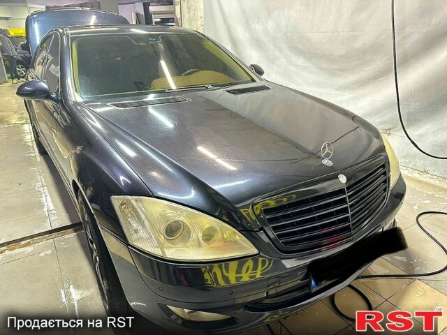 Мерседес С Класс, объемом двигателя 5.5 л и пробегом 258 тыс. км за 8999 $, фото 3 на Automoto.ua