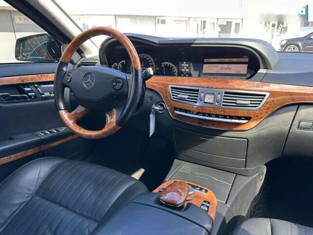 Мерседес С Класс, объемом двигателя 5.5 л и пробегом 112 тыс. км за 53000 $, фото 28 на Automoto.ua