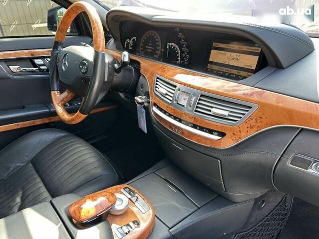 Мерседес С Класс, объемом двигателя 5.5 л и пробегом 112 тыс. км за 53000 $, фото 27 на Automoto.ua