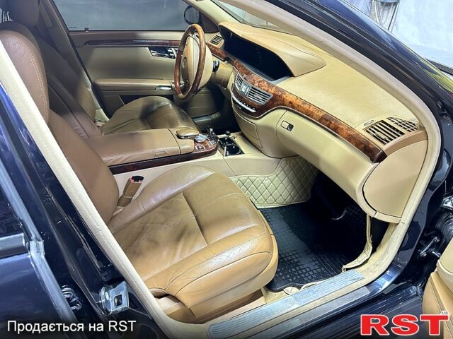 Мерседес С Класс, объемом двигателя 5.5 л и пробегом 258 тыс. км за 8999 $, фото 11 на Automoto.ua