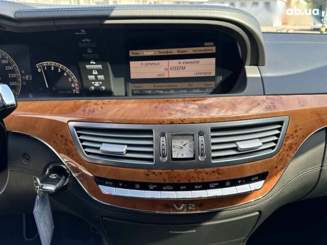 Мерседес С Класс, объемом двигателя 5.5 л и пробегом 112 тыс. км за 53000 $, фото 9 на Automoto.ua