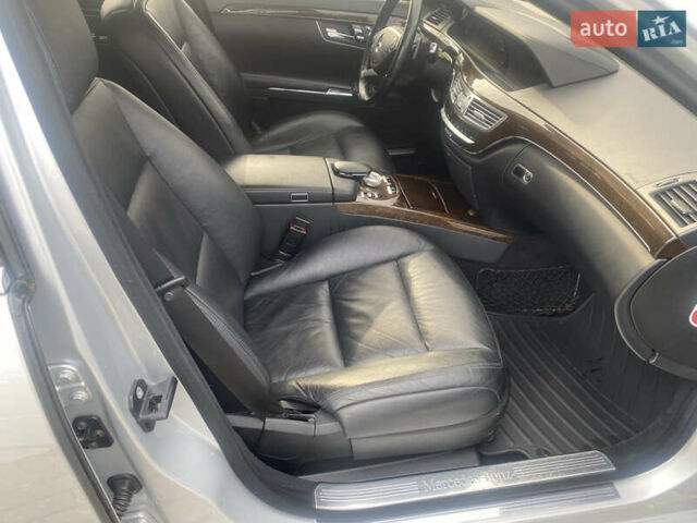 Мерседес С Клас, об'ємом двигуна 5.5 л та пробігом 218 тис. км за 14500 $, фото 22 на Automoto.ua