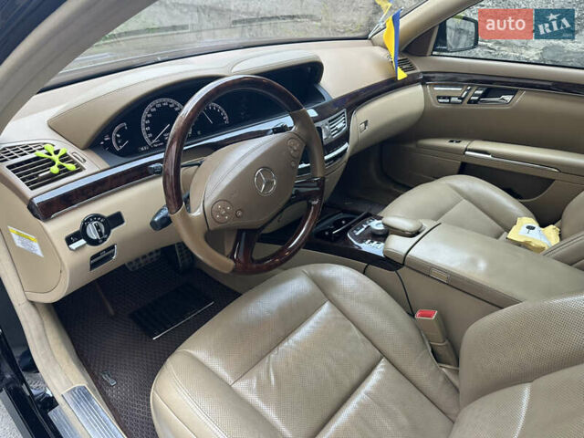 Мерседес С Класс, объемом двигателя 5.5 л и пробегом 190 тыс. км за 18300 $, фото 13 на Automoto.ua