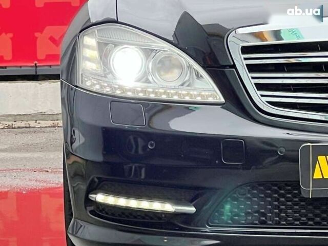 Мерседес С Клас, об'ємом двигуна 5.5 л та пробігом 280 тис. км за 22500 $, фото 17 на Automoto.ua