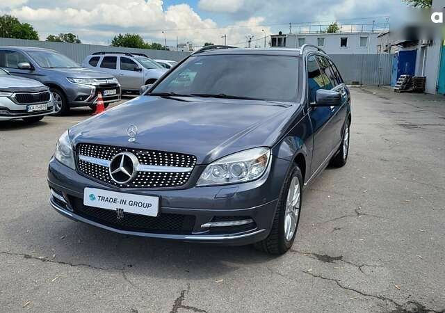 Мерседес С Класс, объемом двигателя 2.1 л и пробегом 266 тыс. км за 10500 $, фото 2 на Automoto.ua