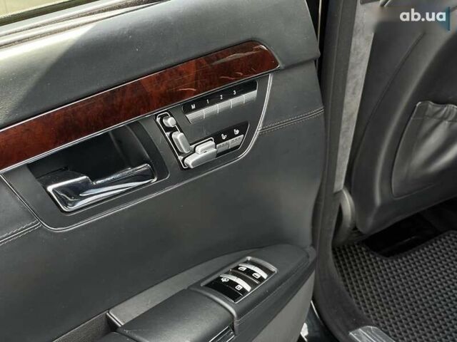 Мерседес С Класс, объемом двигателя 0 л и пробегом 300 тыс. км за 13990 $, фото 8 на Automoto.ua