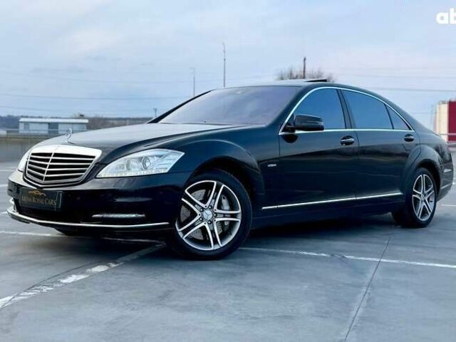 Мерседес С Класс, объемом двигателя 4.7 л и пробегом 201 тыс. км за 12900 $, фото 4 на Automoto.ua