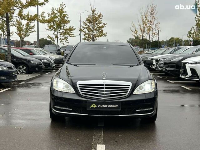 Мерседес С Клас, об'ємом двигуна 3 л та пробігом 258 тис. км за 18000 $, фото 4 на Automoto.ua