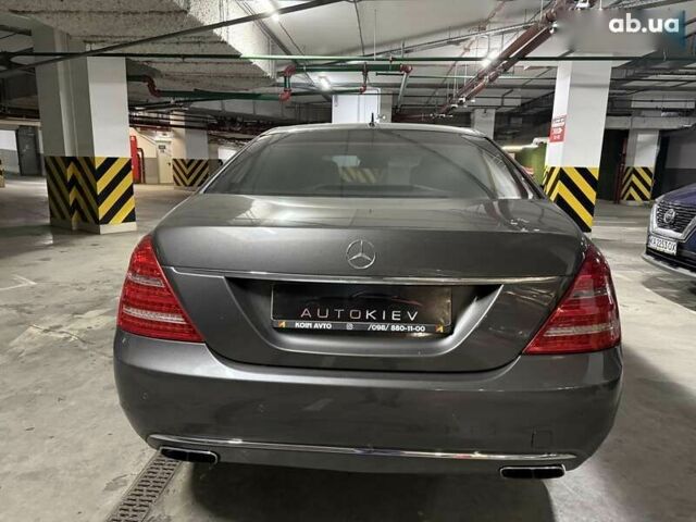 Мерседес С Класс, объемом двигателя 6 л и пробегом 120 тыс. км за 49900 $, фото 14 на Automoto.ua