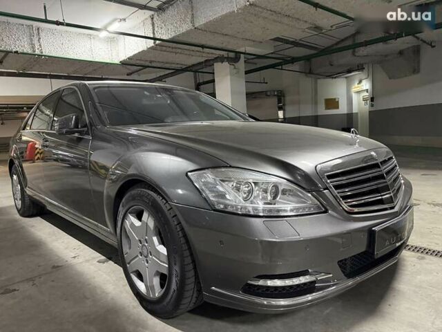 Мерседес С Класс, объемом двигателя 6 л и пробегом 120 тыс. км за 49900 $, фото 4 на Automoto.ua