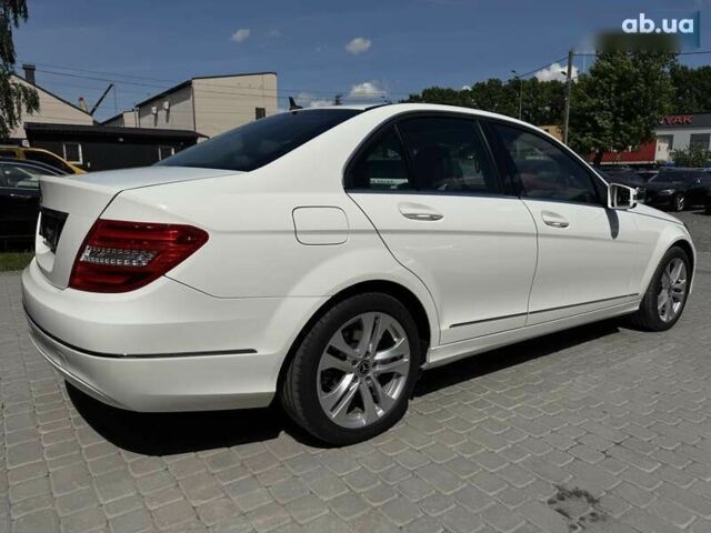 Мерседес С Класс, объемом двигателя 2.2 л и пробегом 259 тыс. км за 12700 $, фото 13 на Automoto.ua