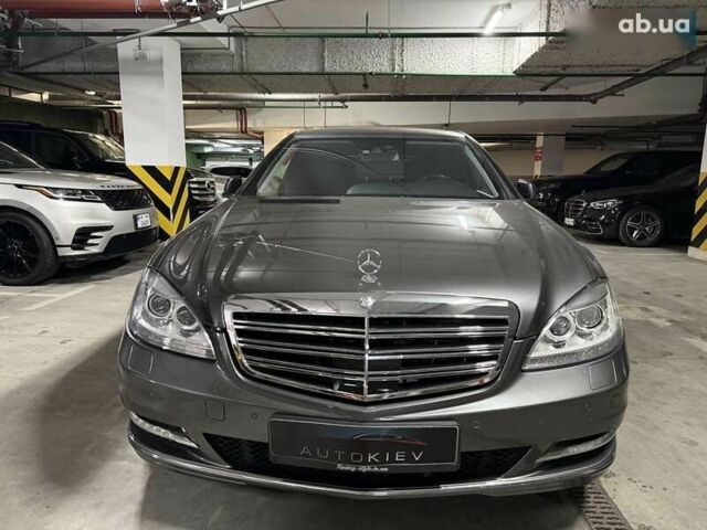 Мерседес С Класс, объемом двигателя 6 л и пробегом 120 тыс. км за 49900 $, фото 2 на Automoto.ua