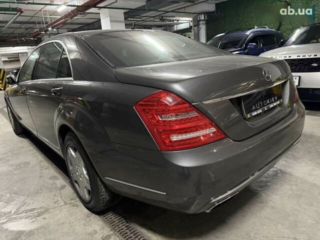 Мерседес С Класс, объемом двигателя 6 л и пробегом 120 тыс. км за 49900 $, фото 13 на Automoto.ua