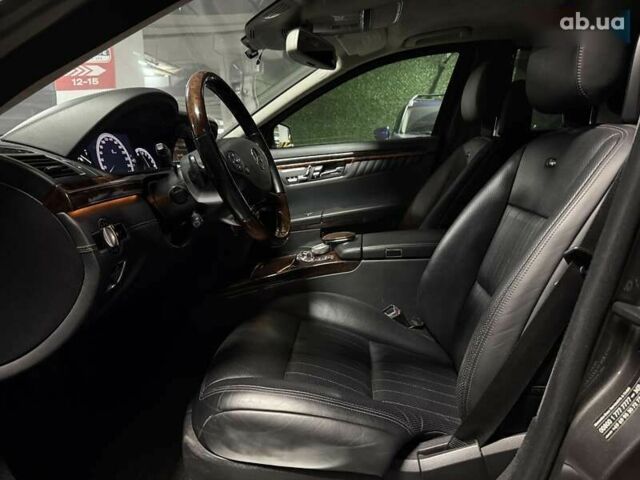 Мерседес С Класс, объемом двигателя 6 л и пробегом 120 тыс. км за 49900 $, фото 19 на Automoto.ua