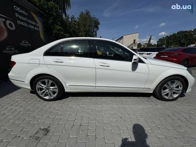 Мерседес С Класс, объемом двигателя 2.2 л и пробегом 259 тыс. км за 12700 $, фото 14 на Automoto.ua