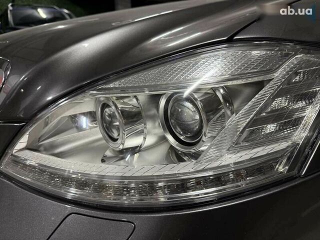 Мерседес С Класс, объемом двигателя 6 л и пробегом 120 тыс. км за 49900 $, фото 9 на Automoto.ua