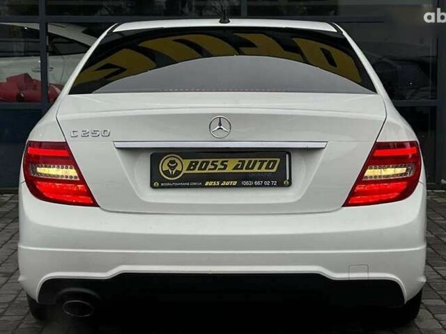 Мерседес С Клас, об'ємом двигуна 1.8 л та пробігом 272 тис. км за 11800 $, фото 5 на Automoto.ua