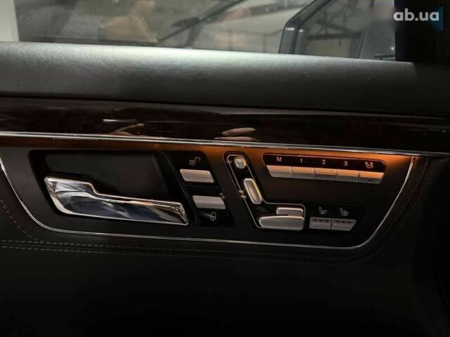 Мерседес С Класс, объемом двигателя 6 л и пробегом 120 тыс. км за 49900 $, фото 21 на Automoto.ua