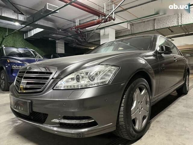 Мерседес С Класс, объемом двигателя 6 л и пробегом 120 тыс. км за 49900 $, фото 7 на Automoto.ua