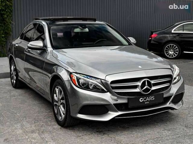 Мерседес С Класс, объемом двигателя 2 л и пробегом 220 тыс. км за 14900 $, фото 2 на Automoto.ua