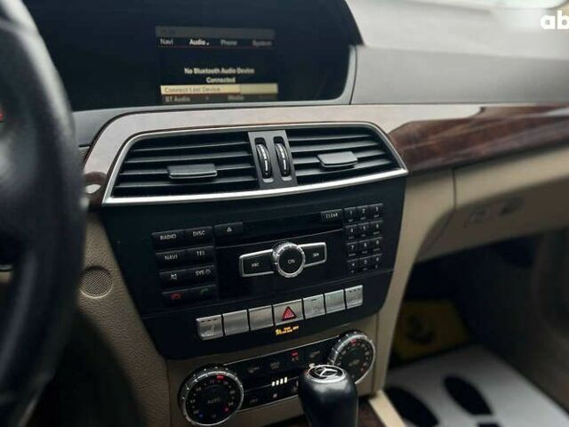 Мерседес С Класс, объемом двигателя 3.5 л и пробегом 153 тыс. км за 13990 $, фото 16 на Automoto.ua