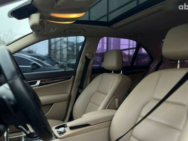 Мерседес С Клас, об'ємом двигуна 3.5 л та пробігом 153 тис. км за 11999 $, фото 9 на Automoto.ua