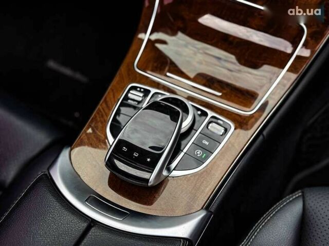 Мерседес С Класс, объемом двигателя 2 л и пробегом 220 тыс. км за 14900 $, фото 27 на Automoto.ua
