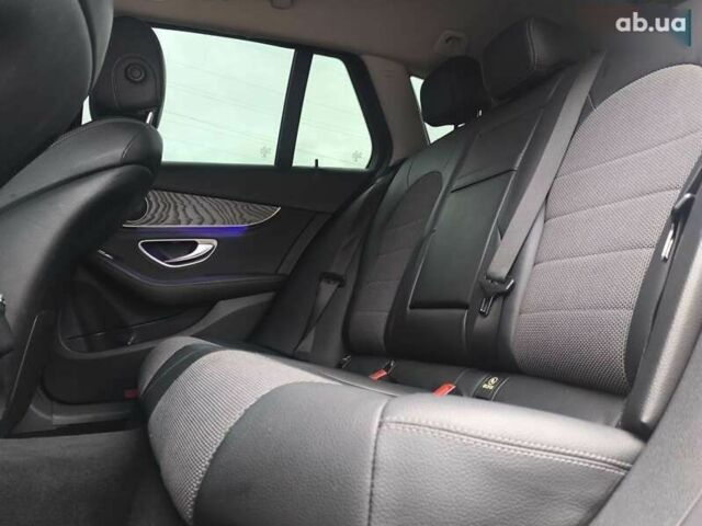 Мерседес С Класс, объемом двигателя 2.1 л и пробегом 220 тыс. км за 15999 $, фото 25 на Automoto.ua