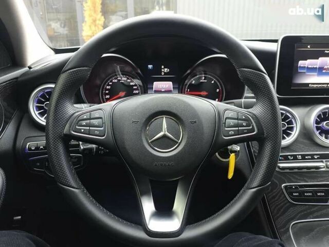 Мерседес С Класс, объемом двигателя 2.1 л и пробегом 220 тыс. км за 15999 $, фото 18 на Automoto.ua