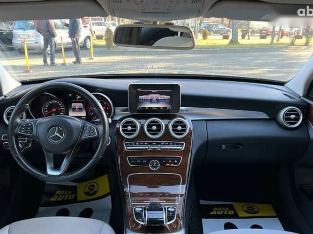 Мерседес С Класс, объемом двигателя 1.6 л и пробегом 272 тыс. км за 18999 $, фото 12 на Automoto.ua