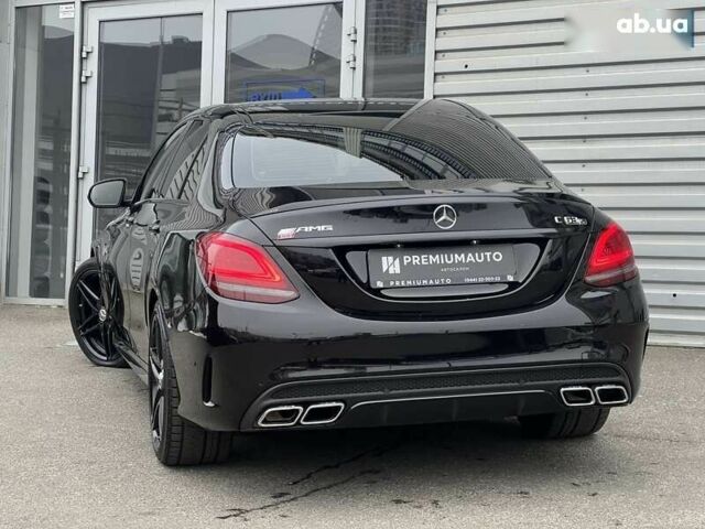 Мерседес С Класс, объемом двигателя 4 л и пробегом 133 тыс. км за 38500 $, фото 7 на Automoto.ua