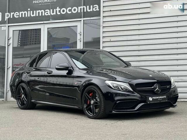 Мерседес С Класс, объемом двигателя 4 л и пробегом 133 тыс. км за 38500 $, фото 3 на Automoto.ua