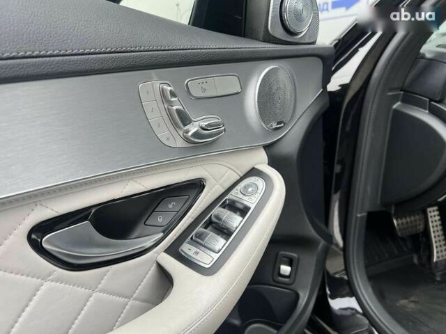 Мерседес С Класс, объемом двигателя 4 л и пробегом 133 тыс. км за 38500 $, фото 14 на Automoto.ua