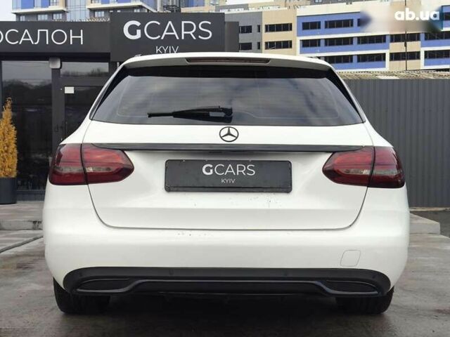 Мерседес С Класс, объемом двигателя 2.1 л и пробегом 220 тыс. км за 15999 $, фото 4 на Automoto.ua