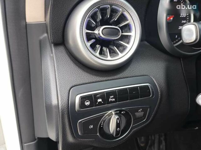 Мерседес С Класс, объемом двигателя 2.1 л и пробегом 220 тыс. км за 15999 $, фото 16 на Automoto.ua