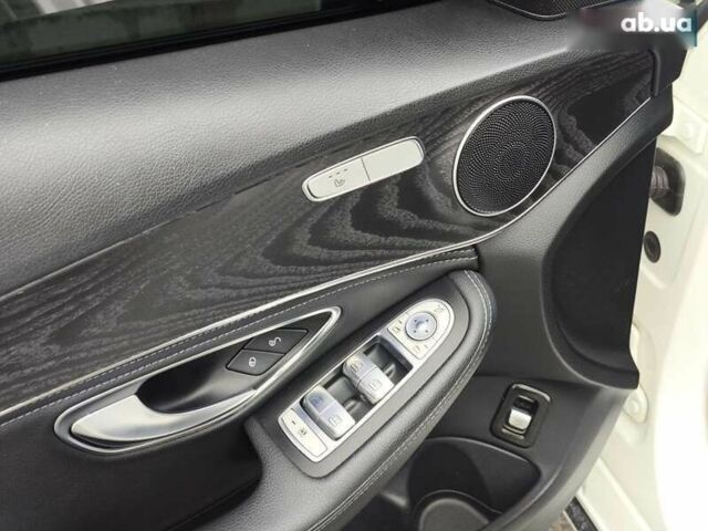 Мерседес С Класс, объемом двигателя 2.1 л и пробегом 220 тыс. км за 15999 $, фото 14 на Automoto.ua