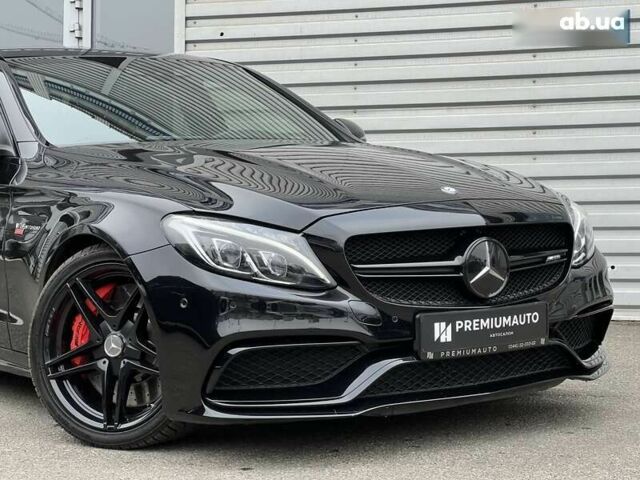 Мерседес С Класс, объемом двигателя 4 л и пробегом 133 тыс. км за 38500 $, фото 4 на Automoto.ua