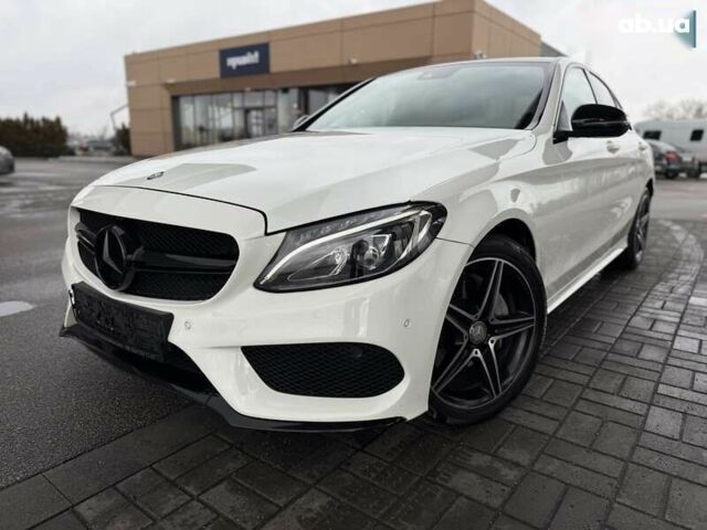 Мерседес С Класс, объемом двигателя 2 л и пробегом 130 тыс. км за 22000 $, фото 2 на Automoto.ua