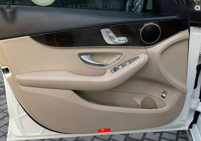 Мерседес С Класс, объемом двигателя 2 л и пробегом 67 тыс. км за 19500 $, фото 14 на Automoto.ua