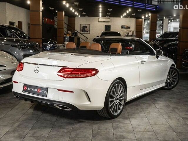 Мерседес С Класс, объемом двигателя 2 л и пробегом 134 тыс. км за 33900 $, фото 12 на Automoto.ua