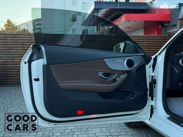 Мерседес С Клас, об'ємом двигуна 2 л та пробігом 37 тис. км за 29900 $, фото 14 на Automoto.ua