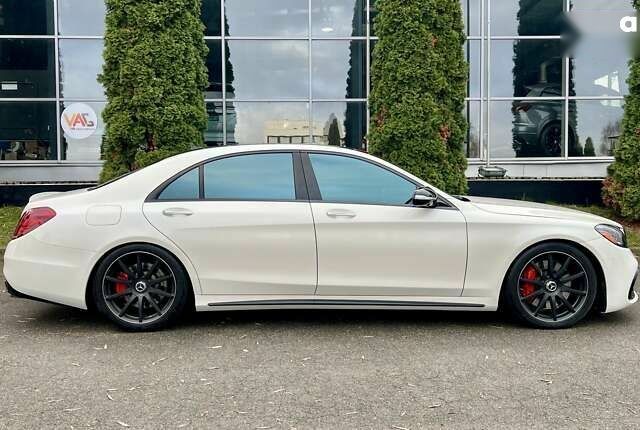 Мерседес С Класс, объемом двигателя 5.5 л и пробегом 64 тыс. км за 67999 $, фото 4 на Automoto.ua