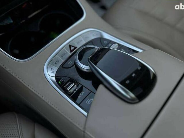 Мерседес С Класс, объемом двигателя 4 л и пробегом 158 тыс. км за 59000 $, фото 19 на Automoto.ua