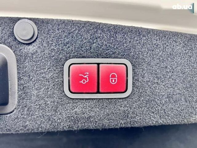 Мерседес С Класс, объемом двигателя 5.5 л и пробегом 64 тыс. км за 67999 $, фото 13 на Automoto.ua