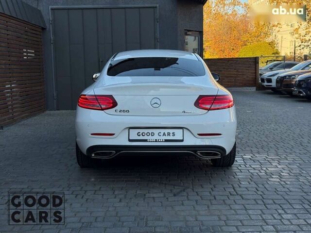 Мерседес С Клас, об'ємом двигуна 2 л та пробігом 37 тис. км за 29900 $, фото 5 на Automoto.ua