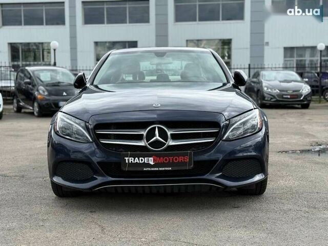 Мерседес С Класс, объемом двигателя 2 л и пробегом 78 тыс. км за 22490 $, фото 2 на Automoto.ua