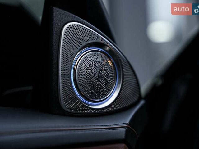 Мерседес С Класс, объемом двигателя 3.99 л и пробегом 100 тыс. км за 66999 $, фото 39 на Automoto.ua