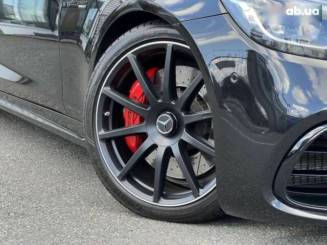 Мерседес С Класс, объемом двигателя 4 л и пробегом 61 тыс. км за 105000 $, фото 4 на Automoto.ua