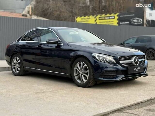 Мерседес С Класс, объемом двигателя 2 л и пробегом 124 тыс. км за 22900 $, фото 2 на Automoto.ua
